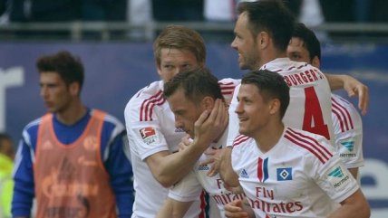 Hamburgo y Marcelo Díaz superaron a Schalke 04 y disputarán la promoción en Alemania