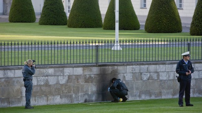 Residencia de presidente alemán fue atacada con una molotov