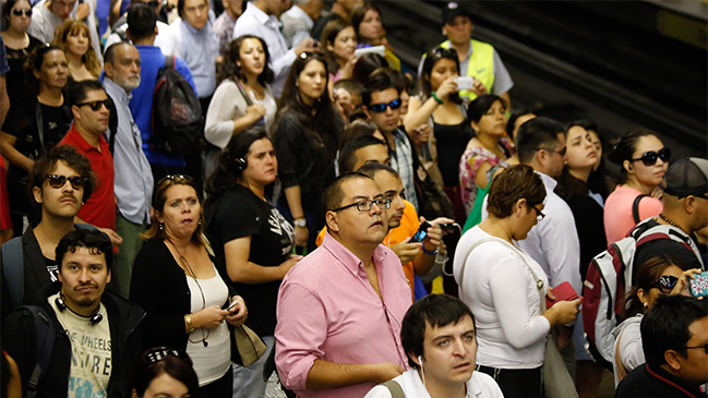 Revisa el estado del tránsito, el Metro y Transantiago