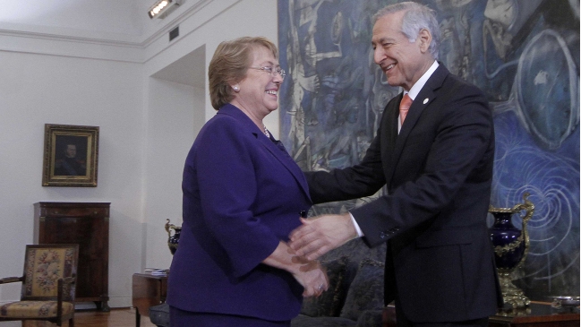 Canciller Muñoz: Papa Francisco tiene gran deseo de conocer a la Presidenta Bachelet