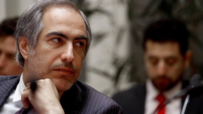 Senador RN llamó a evaluar los cargos del Minsal tras anuncio de retraso de hospitales