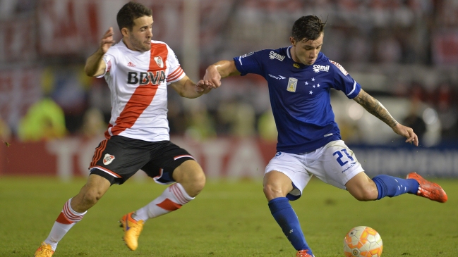 River Plate intentará revertir la serie de cuartos ante Cruzeiro de Eugenio Mena