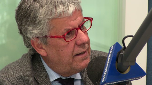 Ministro Eyzaguirre respondió a críticas por gratuidad