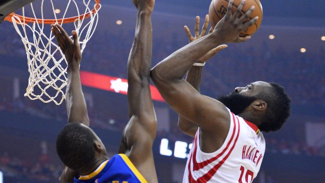 Houston desplegó su artillería para descontar ante Golden State
