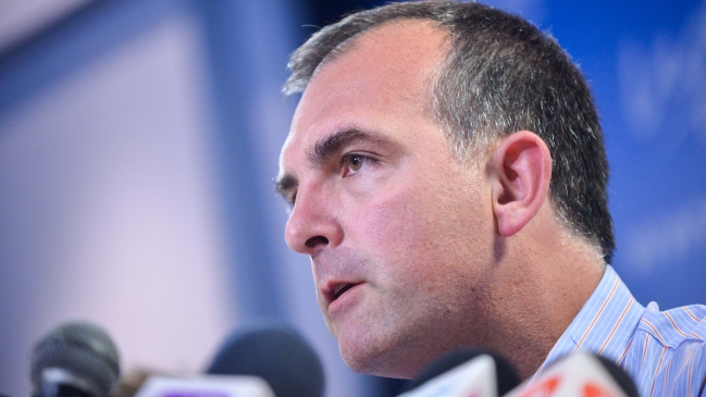 Diputado UDI tras marcha nocturna: Intendente Orrego debiera renunciar