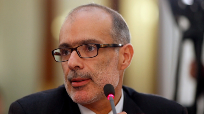 Ministro de Hacienda presentó 19 proyectos de ley para movilizar economía