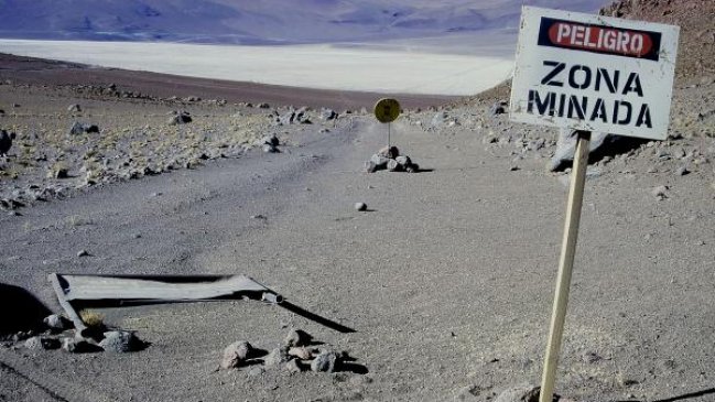 Hombre que pisó mina antipersonal en Arica se encuentra fuera de riesgo vital
