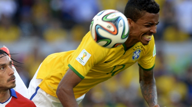 Otra baja en Brasil: Luiz Gustavo no jugará la Copa América