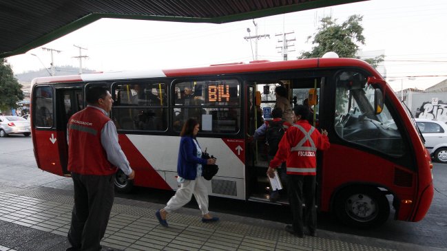 Gobierno espera crear registro público de evasores del Transantiago