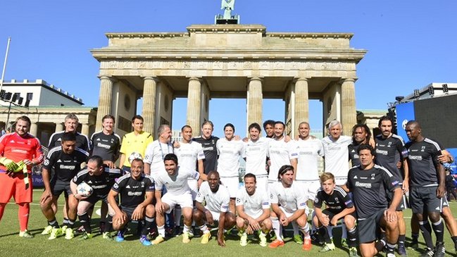 Marcelo Salas jugó un duelo con figuras de Juventus y Barcelona