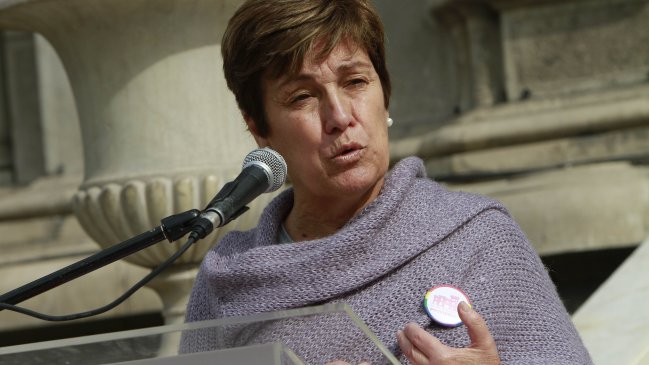 Alcaldesa de Providencia enfrenta denuncia por uso de 285 boletas 