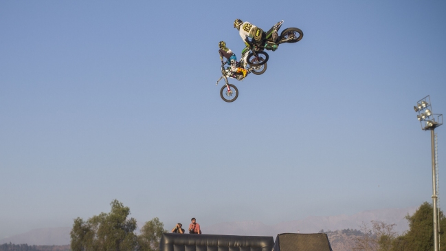 Hermanos Aravena brillaron en segunda versión del Kings of the Jumps