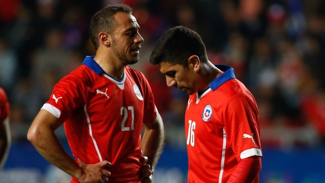 ¿Quién debe ser titular ante Ecuador: David Pizarro o Marcelo Díaz?