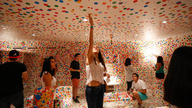 Más de 160 mil personas visitaron obra de Yayoi Kusama