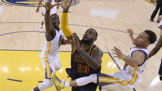 Warriors y Cavaliers quieren romper igualdad en final de la NBA