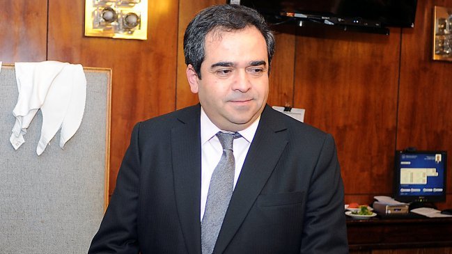 Quintana: Pueden haber más casos de parlamentarios que realizan otras funciones