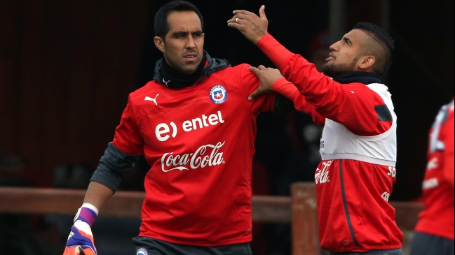 Claudio Bravo: Queremos levantar el trofeo de una vez por todas