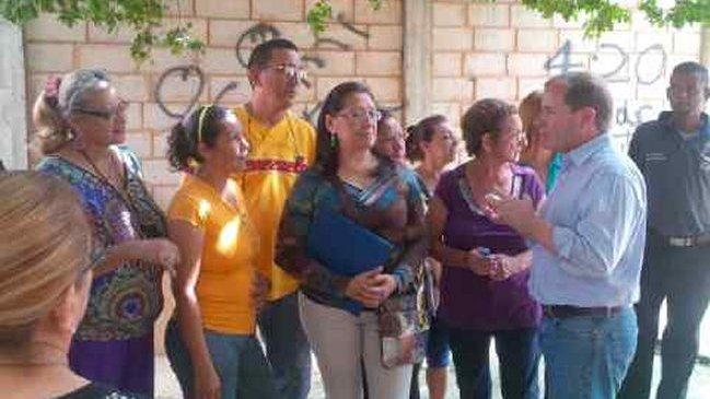 Una menor colombiana fue atacada con un agente químico por compañera de colegio