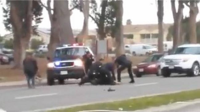 Policía de California inició sumario tras golpiza a discapacitado mental
