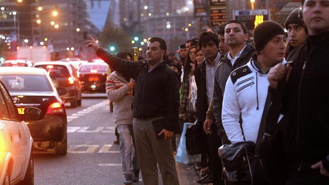 Huelga en el Transantiago: Gobierno llama a la empresa a 