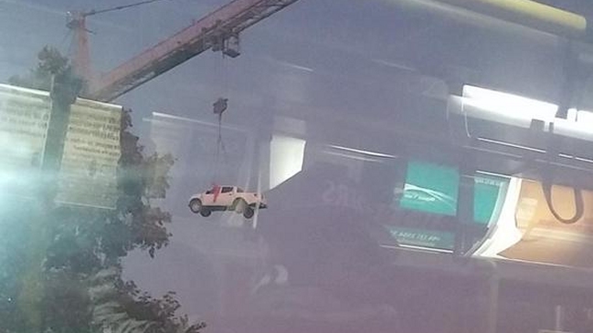 Inusual protesta de trabajadores en huelga de Línea 3 del Metro