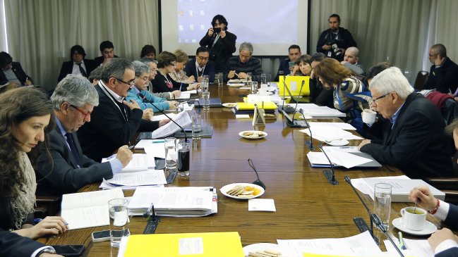 Diputados elaborarán propuesta para destrabar proyecto de carrera docente