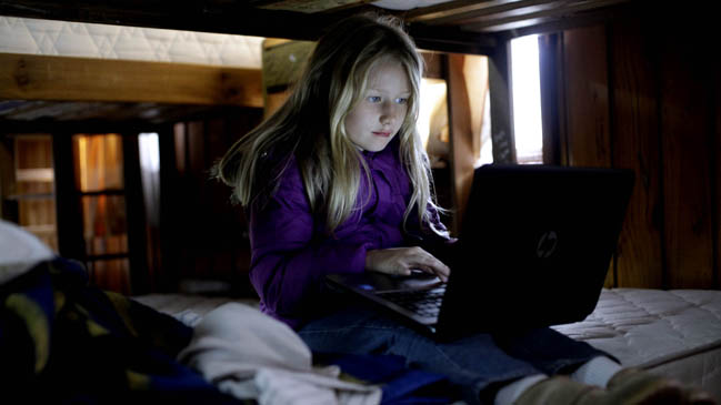 Senado despachó norma que garantiza velocidades mínimas para navegar en Internet