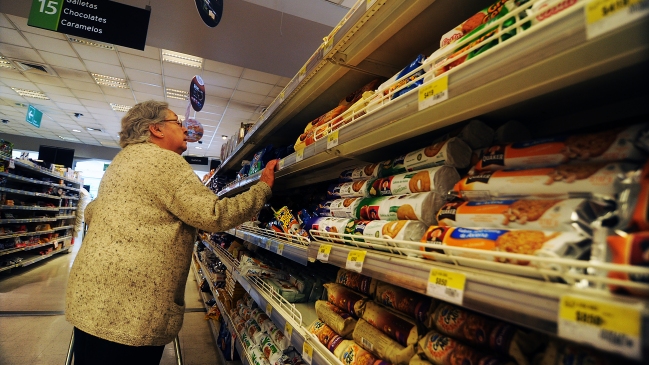 Minsal retiró reglamento de ley de etiquetado de alimentos para perfeccionarlo