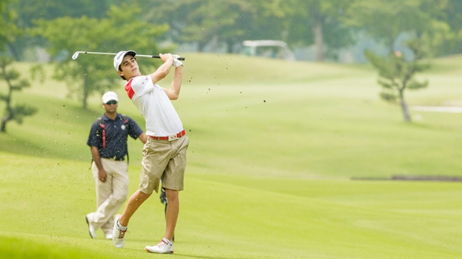Chileno se mantiene liderando el Mundial Juvenil de Golf