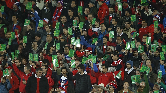 Gobierno autorizó ingreso de bandera gigante al partido de Chile ante Bolivia