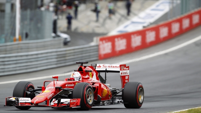 Sebastian Vettel se impuso a los Mercedes en la segunda práctica