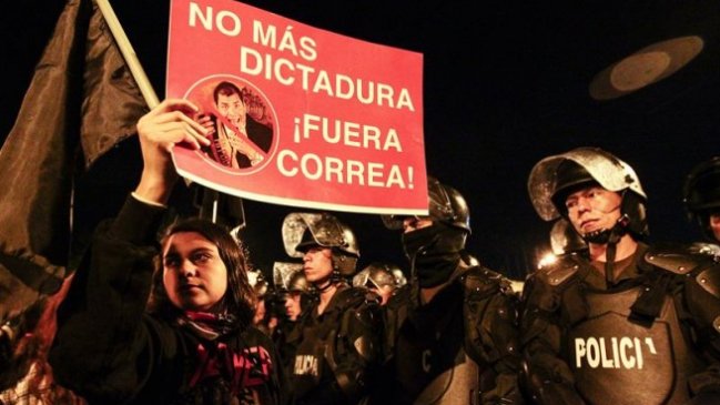 Ecuador investiga presencia de 