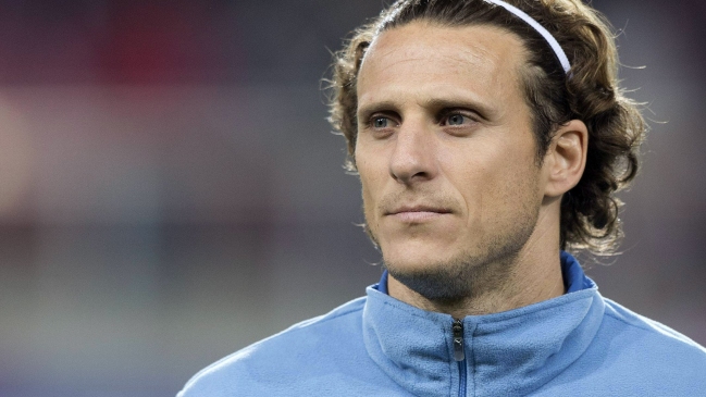 Diego Forlán: Chile es la selección que se ve más suelta