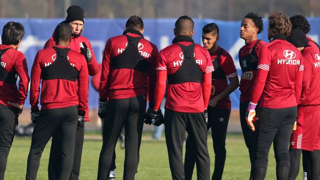 Perú volvió a los trabajos pensando en reemplazar a los jugadores suspendidos