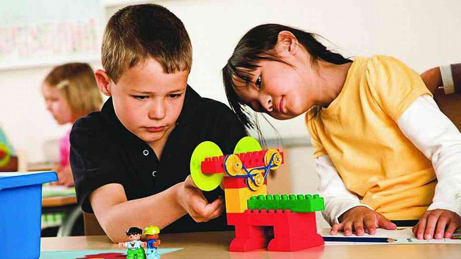 Lego Education: La novedosa técnica de enseñanza que llega a Chile
