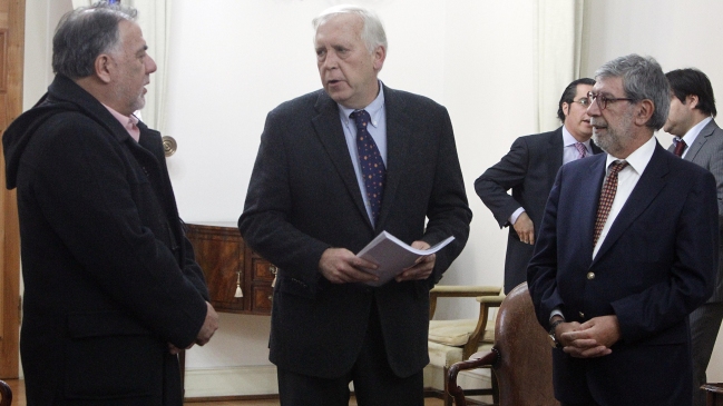 Diputados PS propusieron a La Moneda la creación del vicepresidente de la República