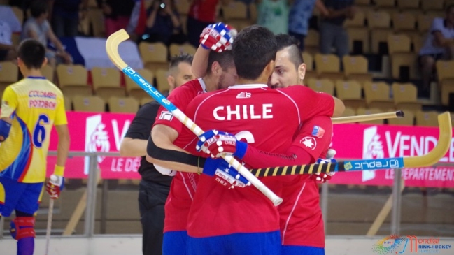 Chile enfrenta a Italia por el primer lugar del Grupo D del Mundial de Francia