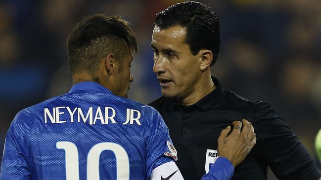 Neymar en Brasil sobre insultos a Osses: No pasó nada en el túnel