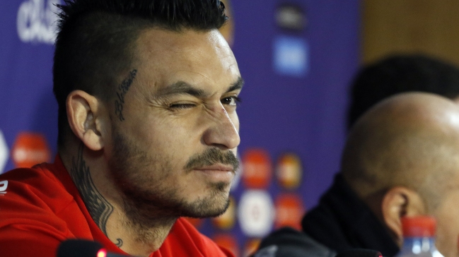 Mauricio Pinilla: Chile tiene sus armas para ganar ante Uruguay