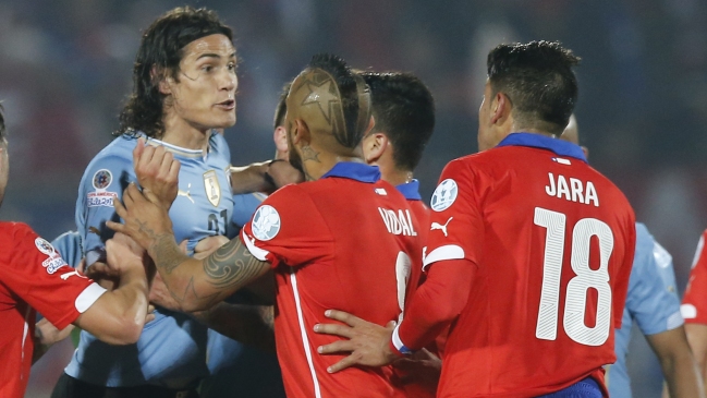 Vicepresidente de la AUF: Me pregunto si es peor la mordida de Suárez o lo que hizo Jara