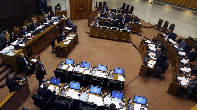 Posturas dispares entre empresariado y CUT en vísperas de debate por reforma laboral