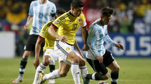 La selección chilena comienza a preparar el duelo contra Perú