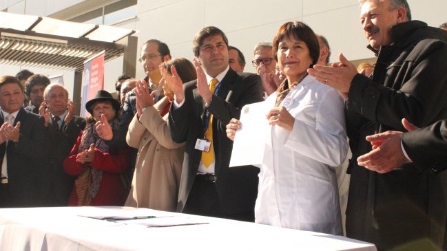 Ministra de Salud encabezó firma de recepción provisoria del Hospital Regional de Rancagua