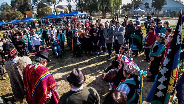 Ministro Ottone destacó vínculos entre el Consejo de la Cultura y los pueblos originarios