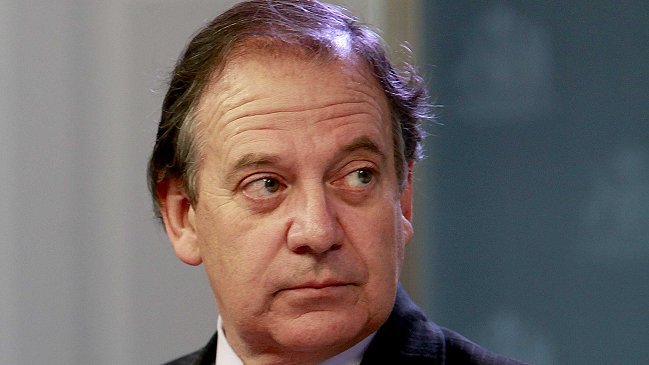 Fonasa demandó a su ex director bajo la administración Piñera