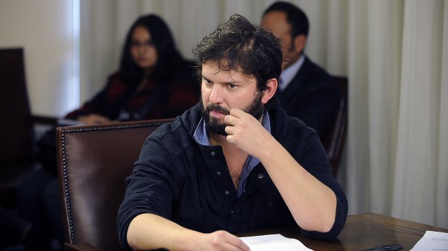 Boric manifestó su desazón tras rechazo a acuerdo para bajar dieta parlamentaria