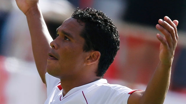 Sevilla anunció acuerdo para traspasar a Carlos Bacca a AC Milan