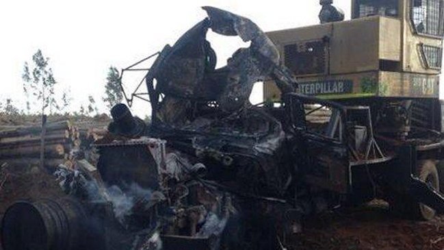 Gobierno invocará Ley de Seguridad del Estado tras quema de camiones en Arauco