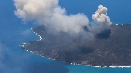 Isla Nishinoshima crece sin parar por flujo de magma