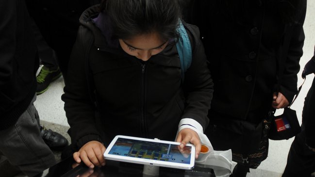 Preocupación por poca conciencia de padres frente a relación de niños con tecnologías